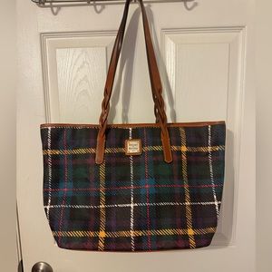Dooney & Bourke Large Zip Tote